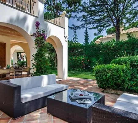 Вилла Sleeps 8 Pool Air Con Wifi Кинта-до-Лаго
