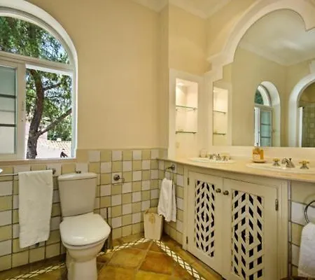 Sleeps 8 Pool Air Con Wifi * Кинта-до-Лаго