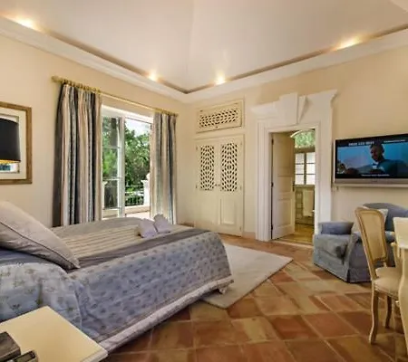 Вилла Sleeps 8 Pool Air Con Wifi *