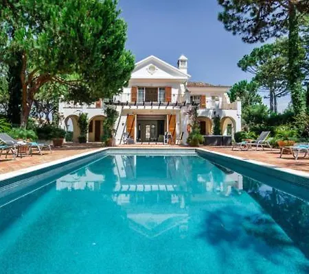 Sleeps 8 Pool Air Con Wifi Вилла *